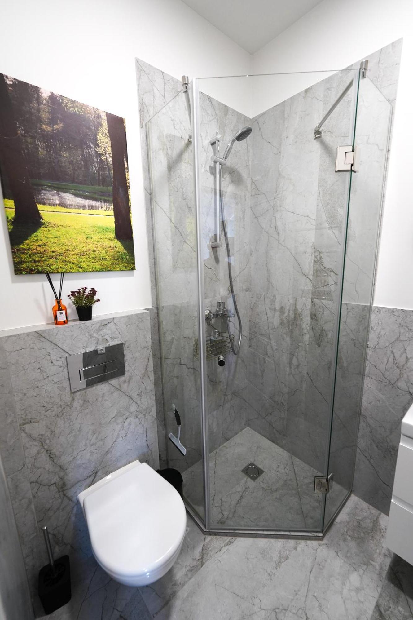 Amber Light Self-Check-In Apartments Kaunas Exterior photo