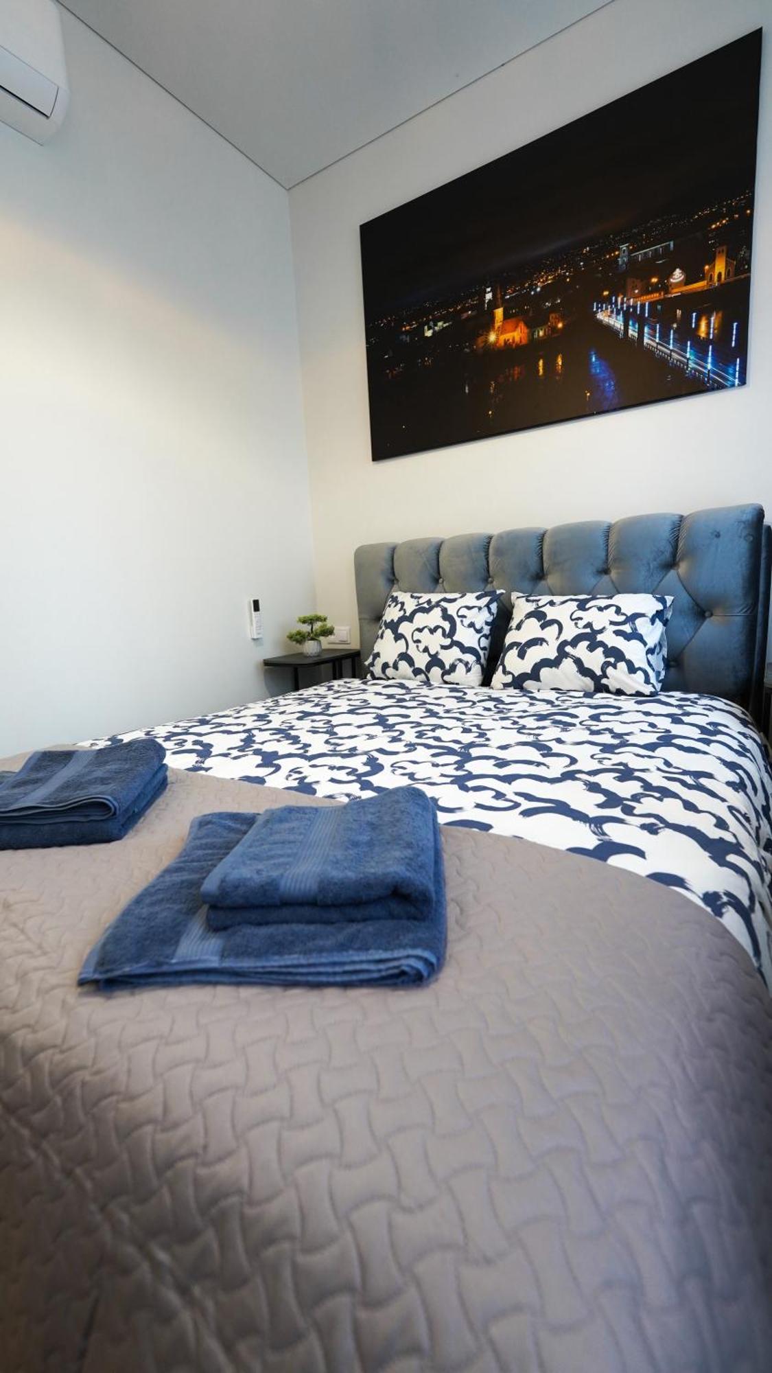 Amber Light Self-Check-In Apartments Kaunas Room photo