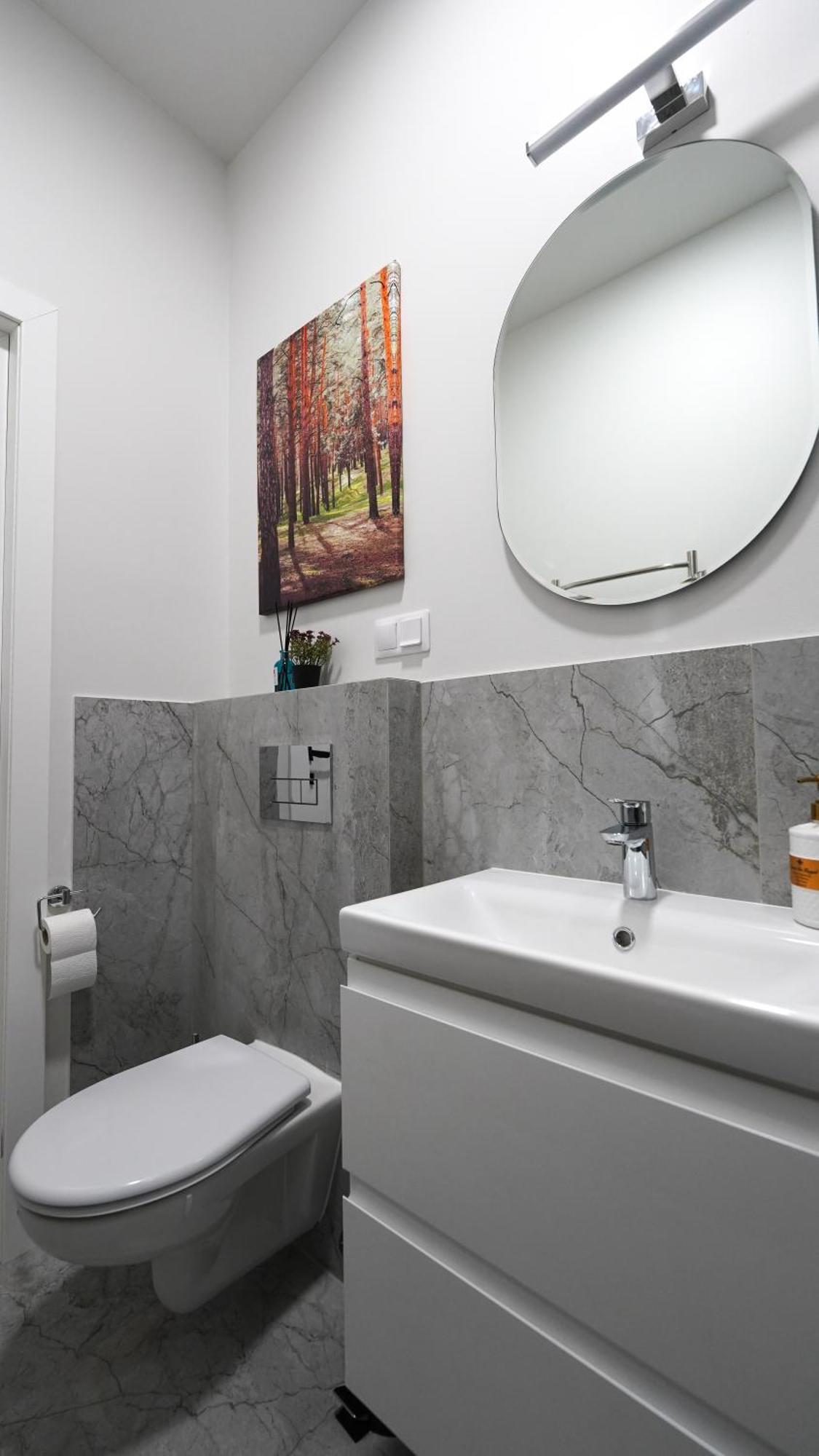 Amber Light Self-Check-In Apartments Kaunas Exterior photo